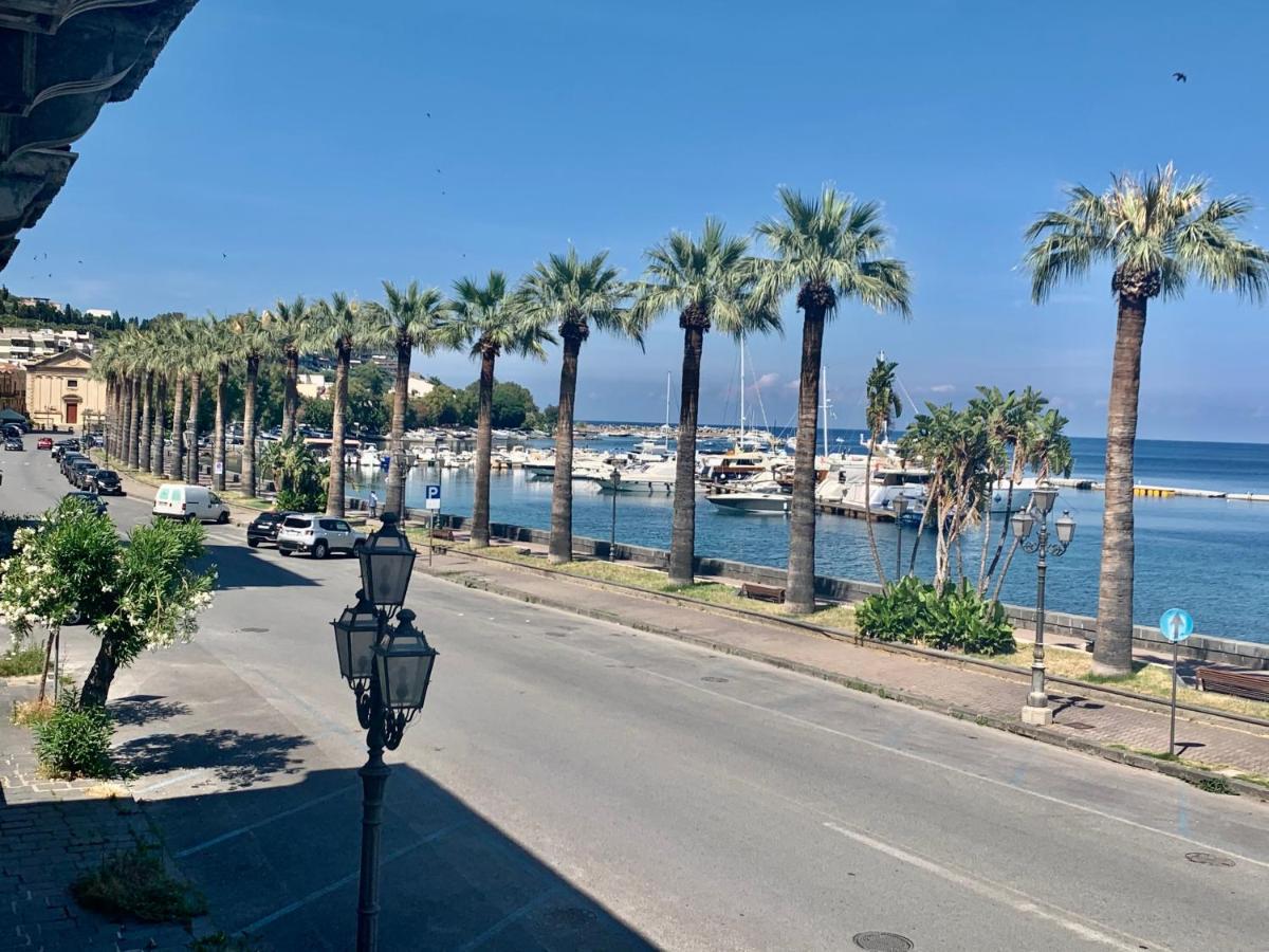 I Mezzanini Di Palazzo Bonaccorsi Διαμέρισμα Μιλάτσο Εξωτερικό φωτογραφία