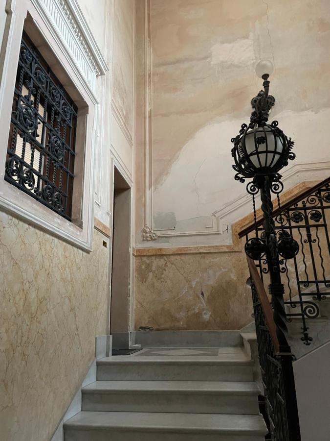 I Mezzanini Di Palazzo Bonaccorsi Διαμέρισμα Μιλάτσο Εξωτερικό φωτογραφία